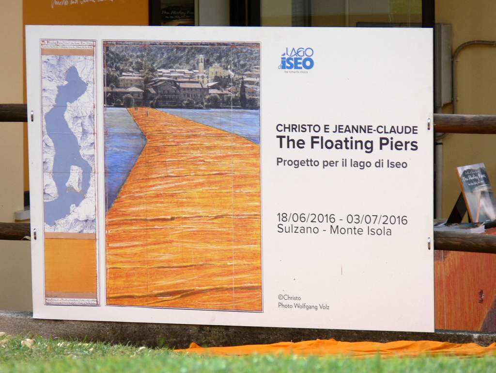 Iseo See Christo floating piers