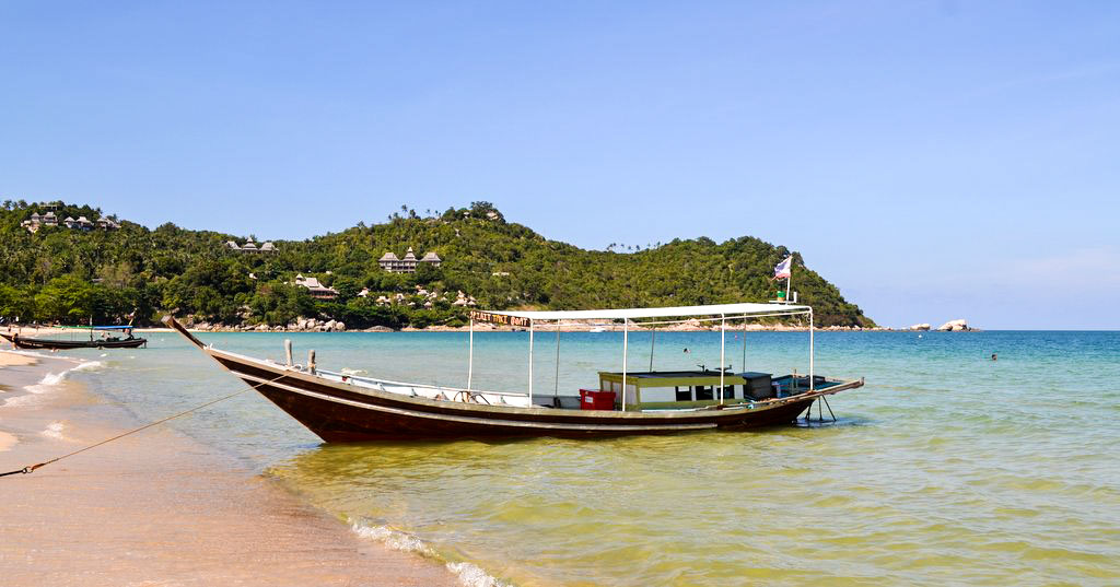 Fischer Boot vor dem Hotel Buri Rasa Phangan